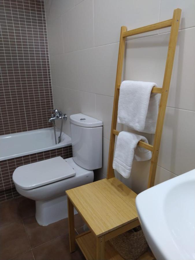 Casa Aurea-Apartamento Zona Antigua,Parking Y Wifi By Delabra Apartments Oviedo Exterior foto